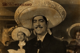 Luis Aguilar cambi&oacute; su oficio de tiburonero por estrella de cine.