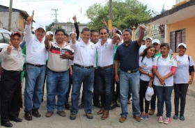 Visitó la comunidad de Cuacuila