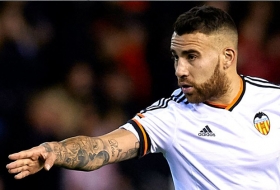 Otamendi había llegado a Valencia procedente del Porto.