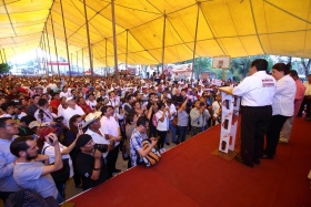 Brazos y corazón abiertos a todos aquellos que quieran sumarse para sacar adelante a Puebla