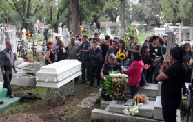 Familiares y sociedad piden que la Fiscal&iacute;a detenga al responsable 
