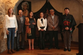 Encabezó la inauguración de la exposición de pintura y escultura &quot;Seres, historias y vidas” de la artista Constanza Spacher