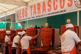 Se utilizaron 8 toneladas de carne al pastor 