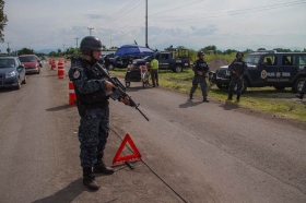 Los sujetos fingieron ser perseguidos por maleantes y fueron sorprendidos