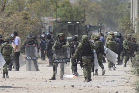 Las detenciones  provocan la furia de los presuntos delincuentes