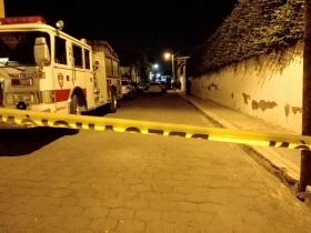 Se encontró una bolsa negra enrollada con cinta y al interior de la bolsa el cuerpo del galeno