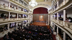 Encabezada por el Presidente de la República, Enrique Peña Nieto. 