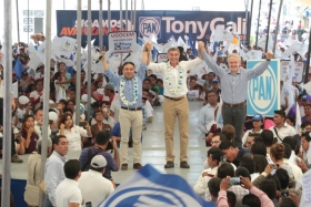 La gente de Amozoc está con Tony Gali