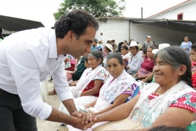 Se comprometió a ser un aliado de las familias