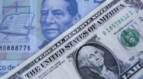 El peso junto con el rand sudafricano son las monedas más depreciadas