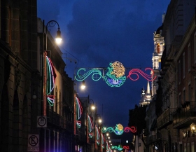 Encienden luces de fiestas patrias