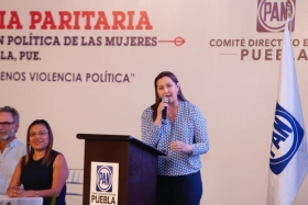 Agradeció a Maricela Gastelú por la conferencia una vez que este tipo de capacitaciones son necesarias para no bajar la guardia