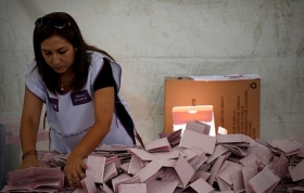 Se llevaran a cabo tres debates.