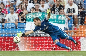 Iker, arquero espa&ntilde;ol.