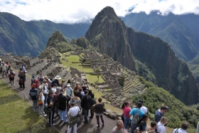 El sitio supera el límite de visitantes recomendado por la Unesco.